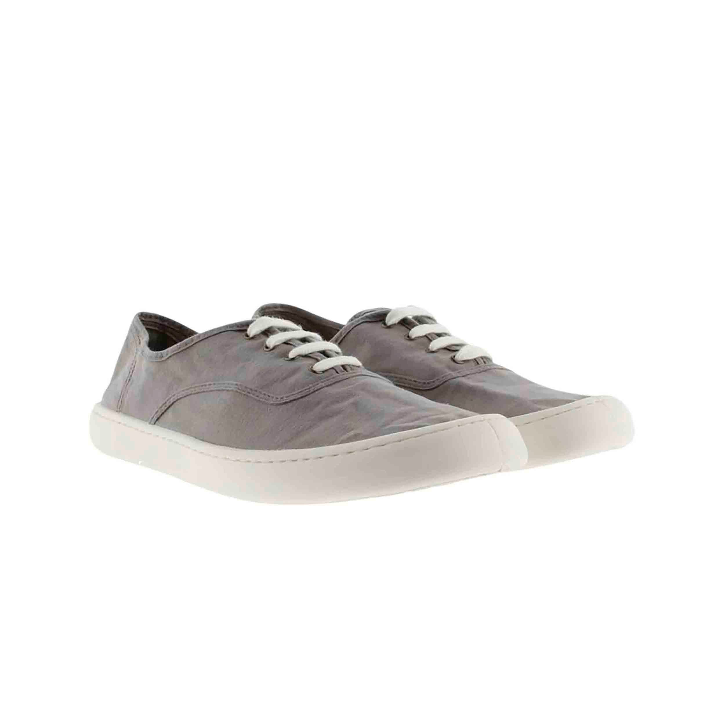 Gris